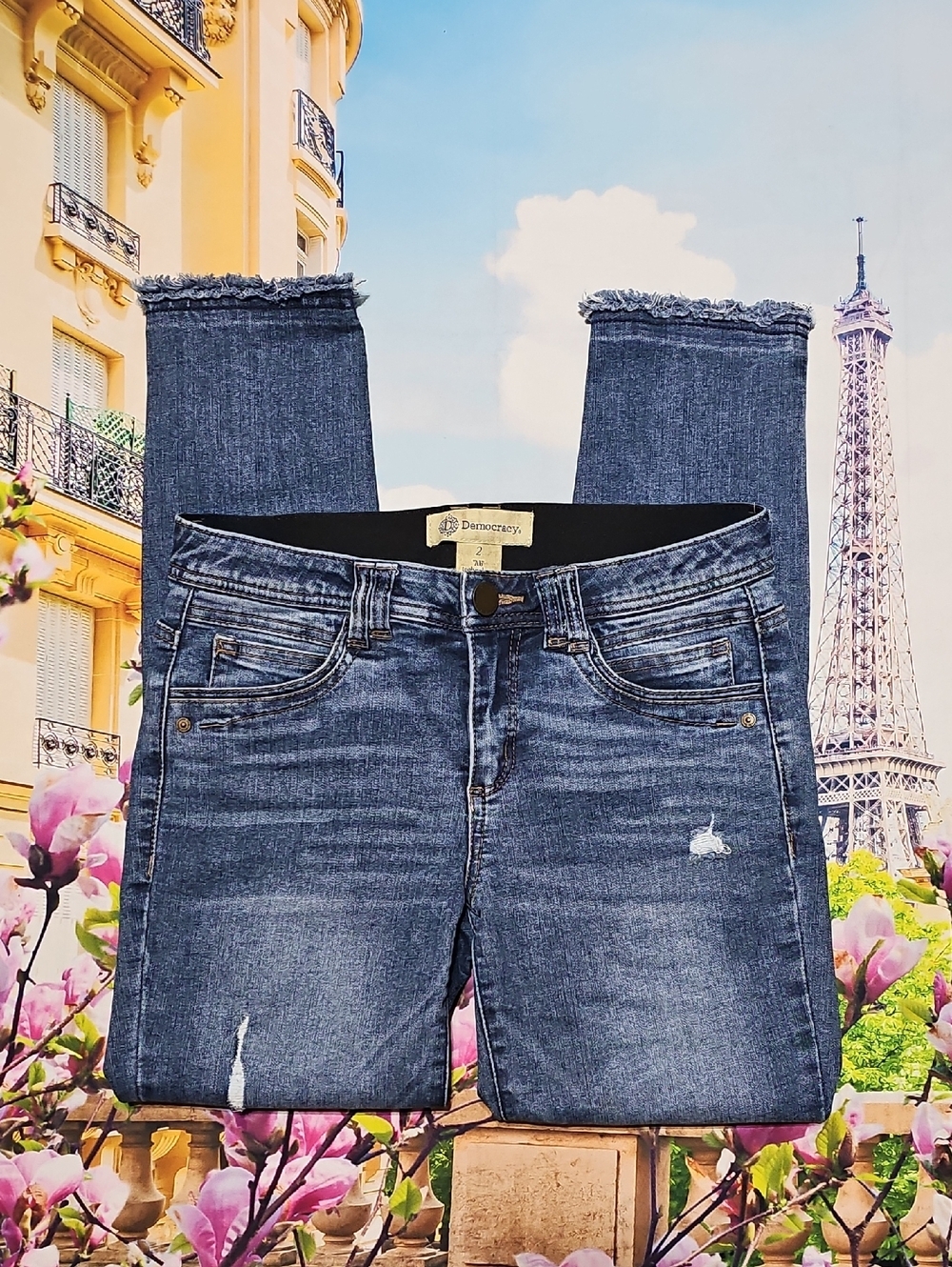 Democracy Blue Skinny Jeans with Sleek Silhouette Raw Hem Distressed Size 2